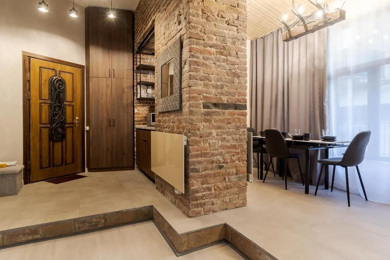 Lessea Fireplace Apartment Lviv